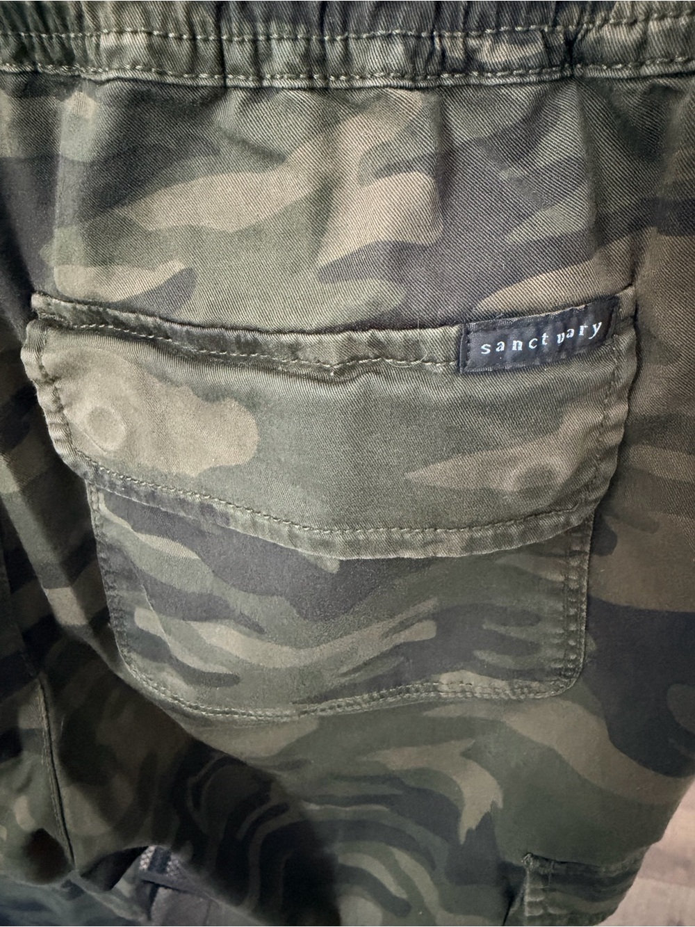 Sanctuary - Women’s Camo Drawstring Cargo Joggers - Picture 4 of 5